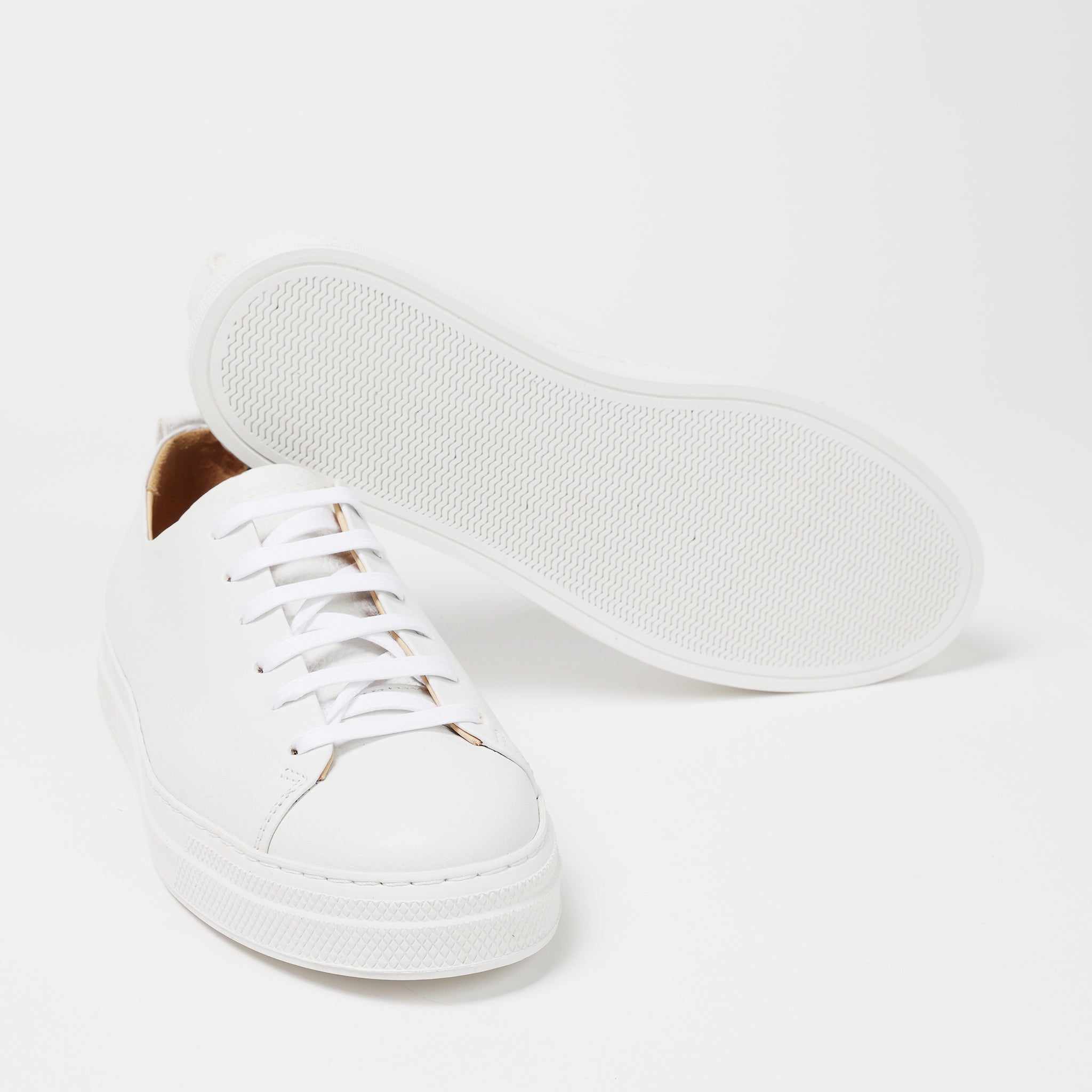 Circular Sneakers White