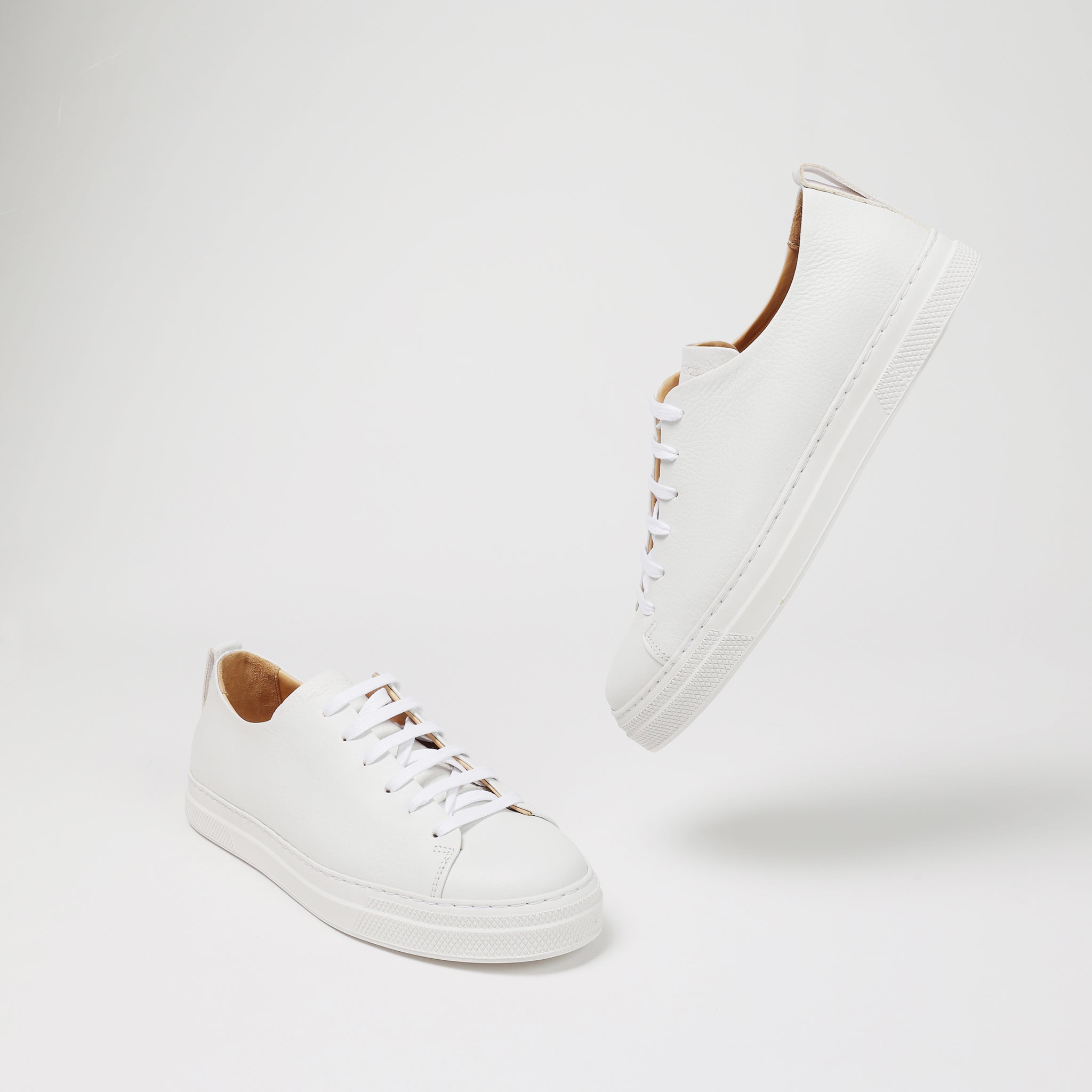 Circular Sneakers White